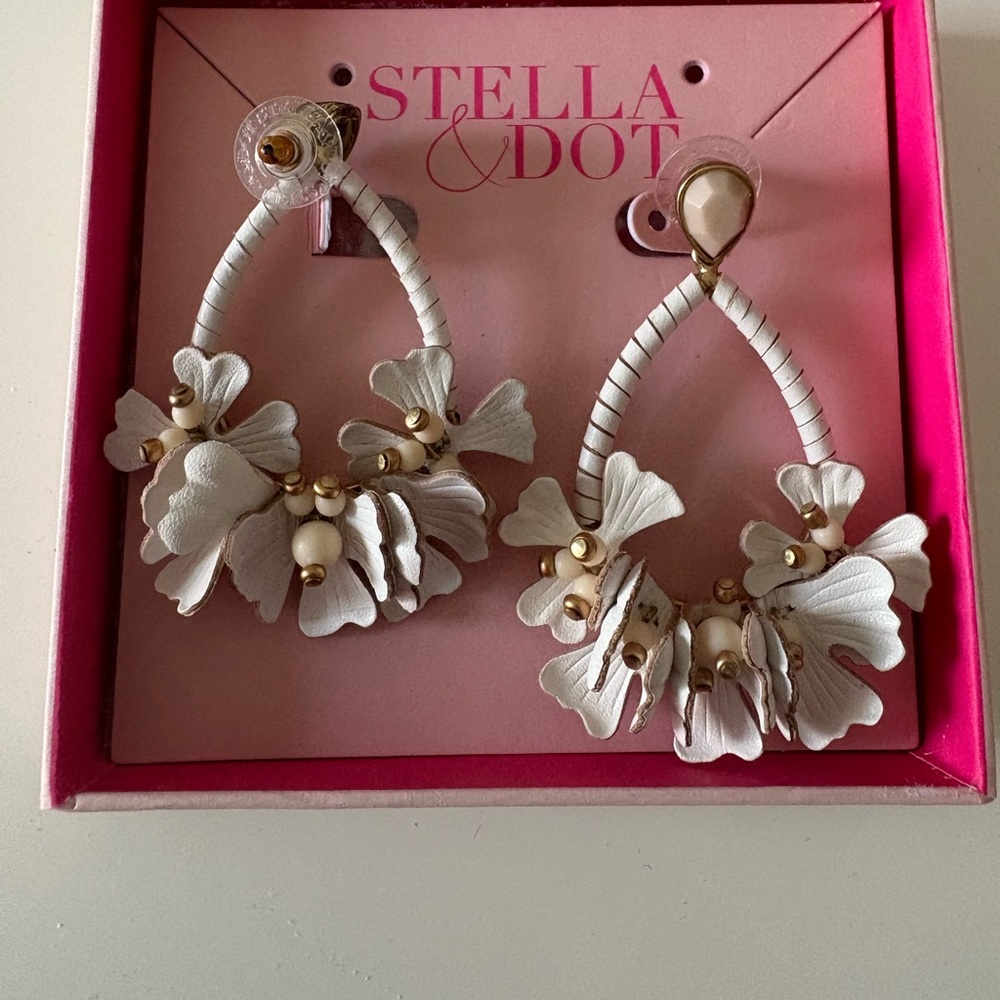 Stella & Dot Gold and White Statement Earrings